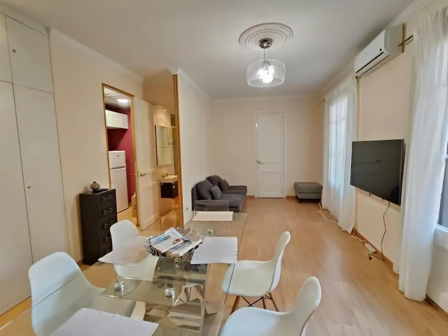 Elegant Apartment Rambla Badal Barcelona